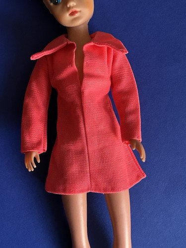 Vintage doll 1960s or - 💜,