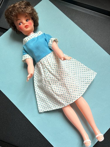 Vintage 1970s sindy - 💚,