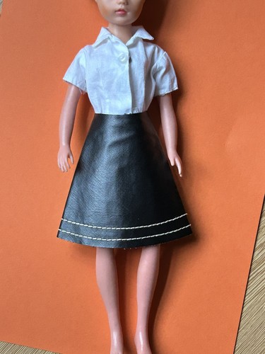 Vintage 1960s sindy doll - 1960s,