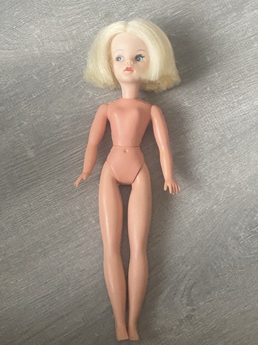 Vintage 1968 sindy - vintage,