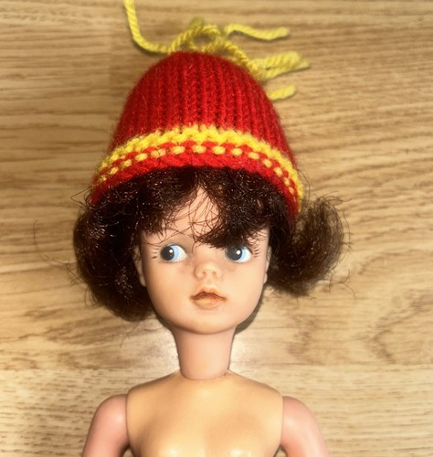 Vintage sindy doll made - made, in