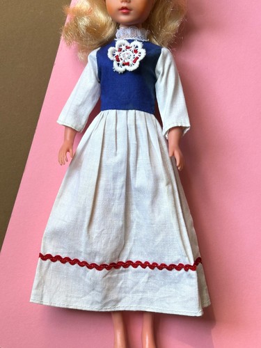 Vintage 1960s or 1970s - 💜,
